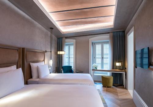 Deluxe Signature Twin Room