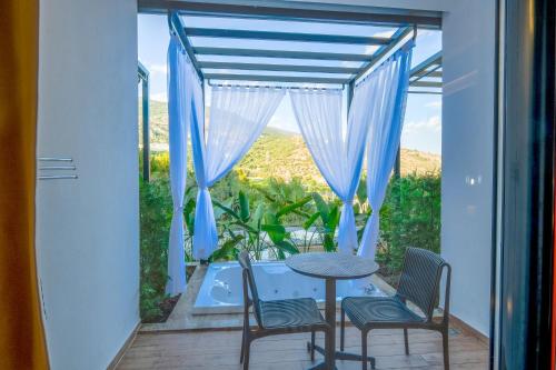 Jakuzili çift kişilik oda
