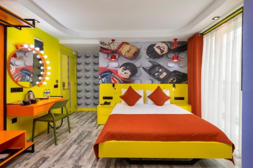 Deluxe Double Room - Side Sea View