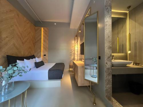 Double Room - Garden View