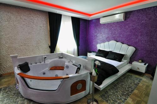 Jakuzili Deluxe Süit