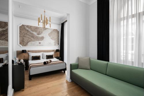 Deluxe Double Room with Extra Bed