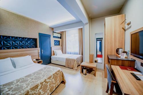 Triple Room - Garden View