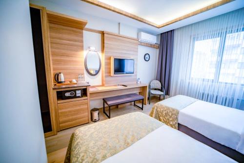 Twin Room - City View