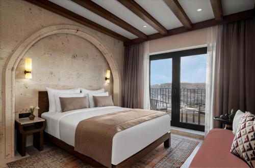 Deluxe Room with Cappadocia View
