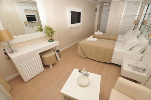 Land View Standard Room