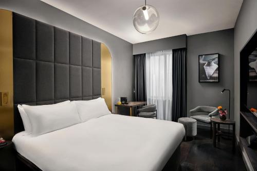 Roomy Room