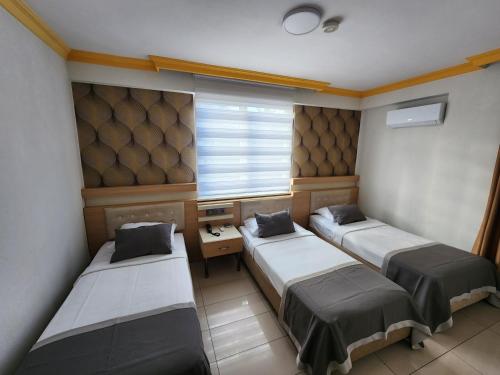 Standart Üç Kişilik Oda