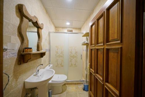 Quadruple Room with Bathroom