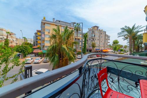 Deluxe Çift Kişilik Oda - Yandan Deniz Manzaralı