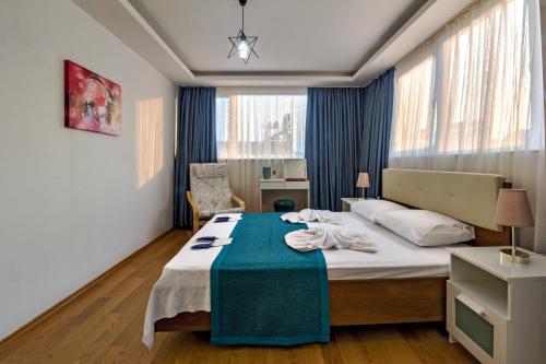 Apartment - Mountain View