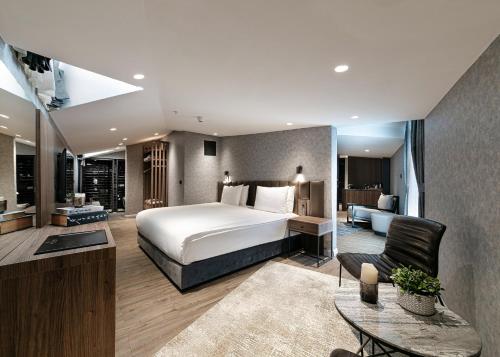 City View Suite