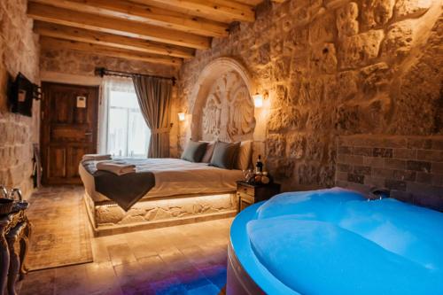 Double Room with Spa Bath