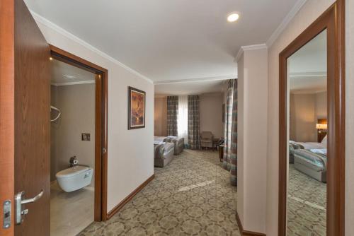 Economy Triple Room