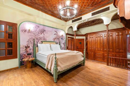 King Suite with Spa Bath