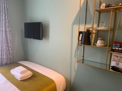 Queen Double Room