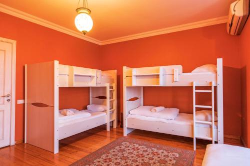 Bed in 6-Bed Mixed Dormitory Room