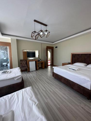 Quadruple Room with Balcony