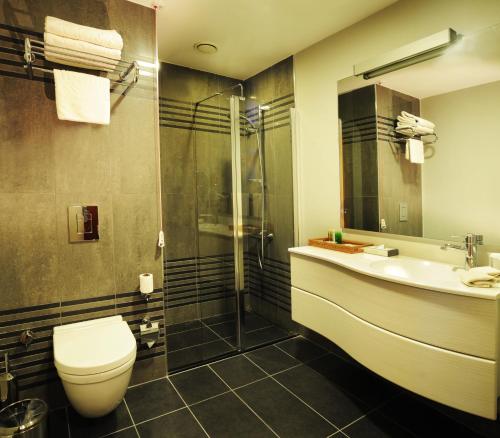 Family Triple Room with City View