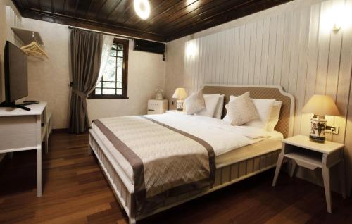 Deluxe Çift Kişilik Oda