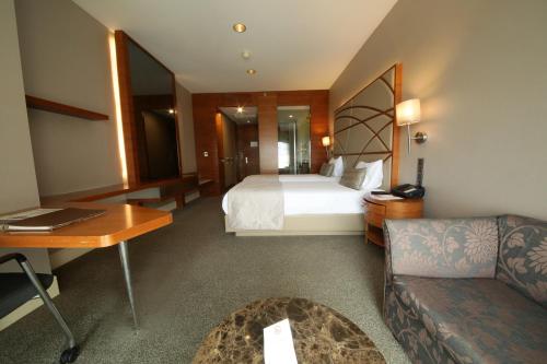 Deluxe Twin Room - Sea View