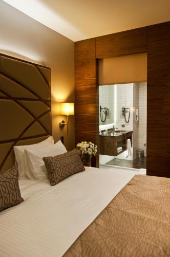Superior Double Room - Land View