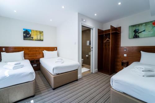 Premium Triple Room