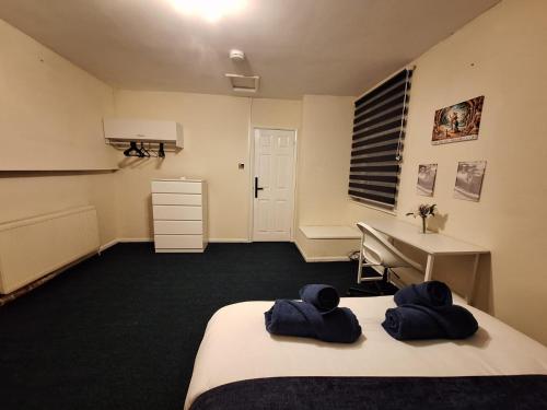 Double Room with Shared Bathroom
