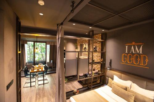 Suite with Spa Bath