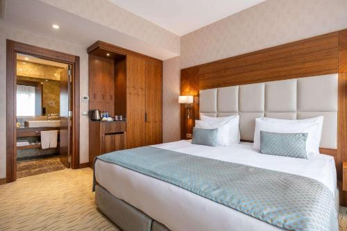 Standard Double Room - Non-Smoking