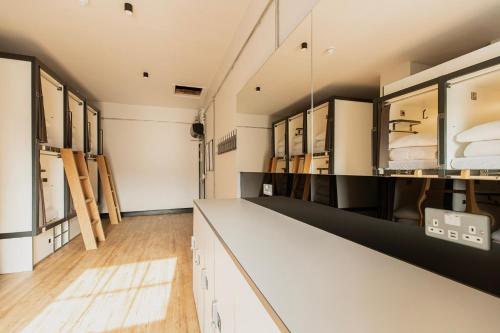 Pod in a 14-Bed Mixed Dormitory