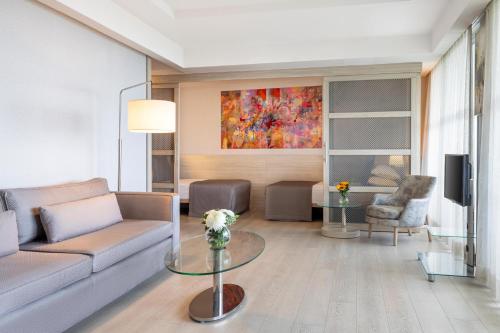 Deluxe Aile Süiti - Deniz Manzaralı, Balkonlu