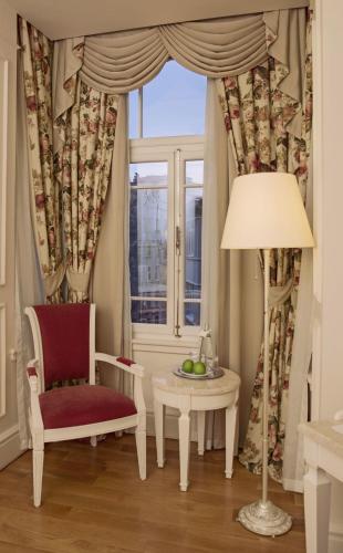 Corner Room