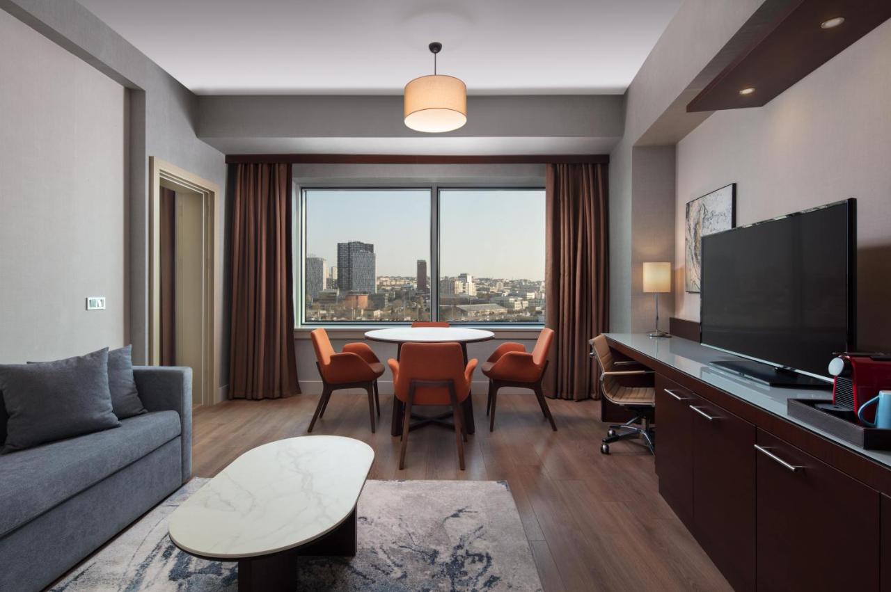 Courtyard by Marriott Istanbul West