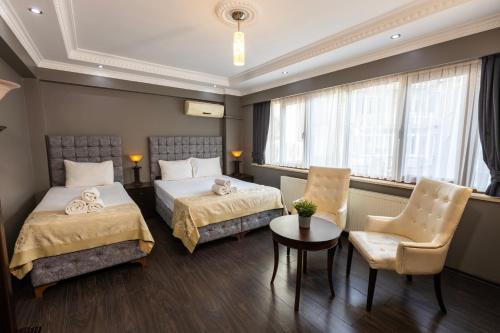 Deluxe Suite