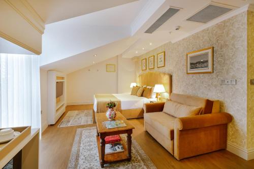 King Room with Balcony