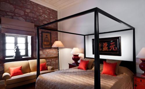 Two-Bedroom Mandarin Suite