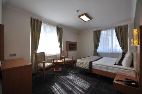 Large Double Room