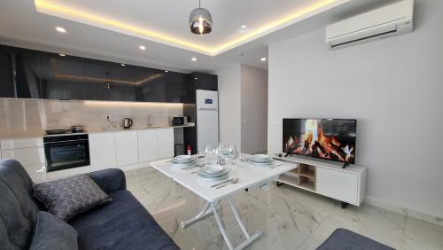Apartment - Deniz Manzaralı
