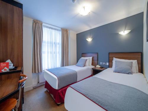 Deluxe Üç Kişilik Oda