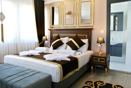 Junior Suite with Balcony