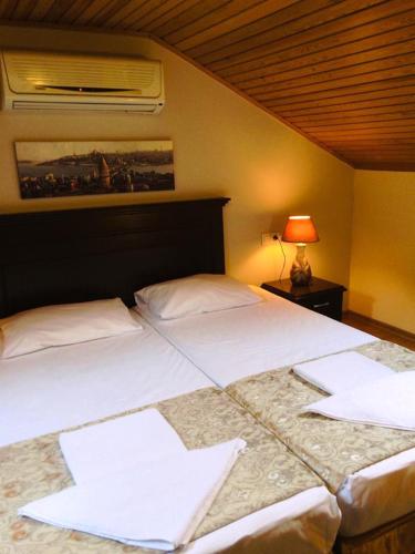 Economy Twin Room