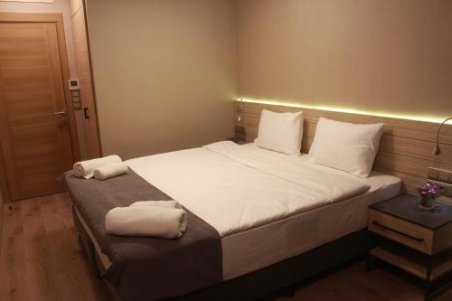 One Bedroom Apartment + Sofa Bed