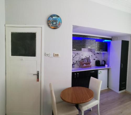 Stüdyo + Yataklı Kanepe