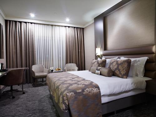 Basic Triple Room