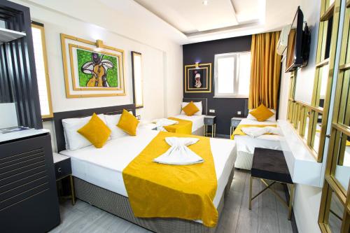 Standard Quadruple Room