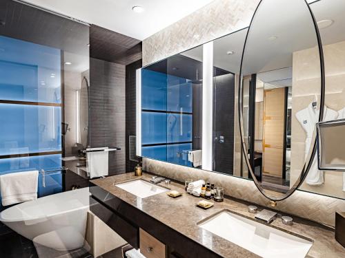 Fairmont Room with Sea View and Balcony