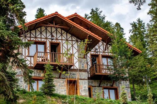Üç Yatak Odalı Villa