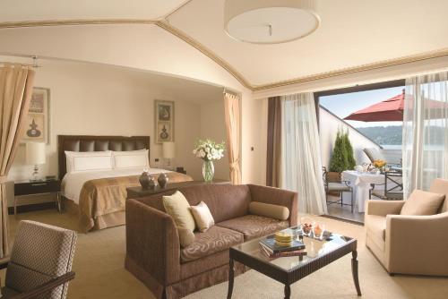 Palace King Bed Suite - Çatı Katı