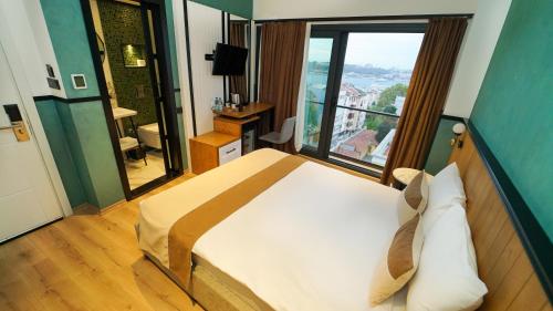 Standart Çift Kişilik Oda - Deniz Manzaralı